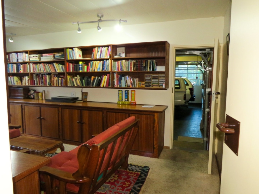4 Bedroom Property for Sale in Heuwelsig Free State